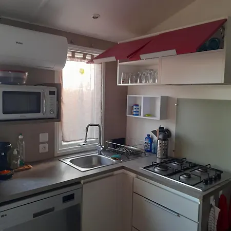 Mobil 5 Personnes Lagon Кемпинг *